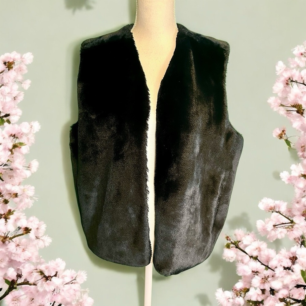 The Limited Vintage Y2K Black Soft Plush Vegan Fur Vest Size Large